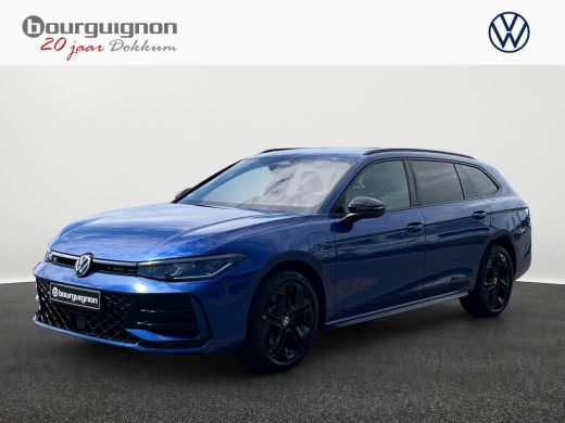 Volkswagen Passat Variant 1.5 eHybrid R-Line | Pano | Trekhaak | 5J fabrieksgarantie | Winterpakket | 272Pk | ActivLease financial lease