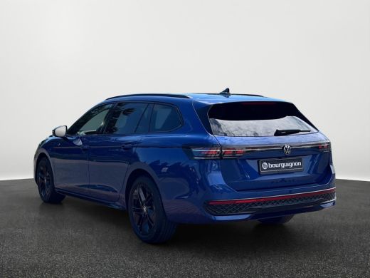 Volkswagen Passat Variant 1.5 eHybrid R-Line | Pano | Trekhaak | 5J fabrieksgarantie | Winterpakket | 272Pk | ActivLease financial lease