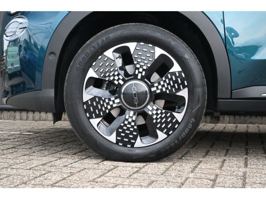 Fiat 600 1.2 Hybrid La Prima 110pk | Vol-Leder | Massage | Elektr. Stoelen | Adaptive Cruise | Elektr. Ach... ActivLease financial lease