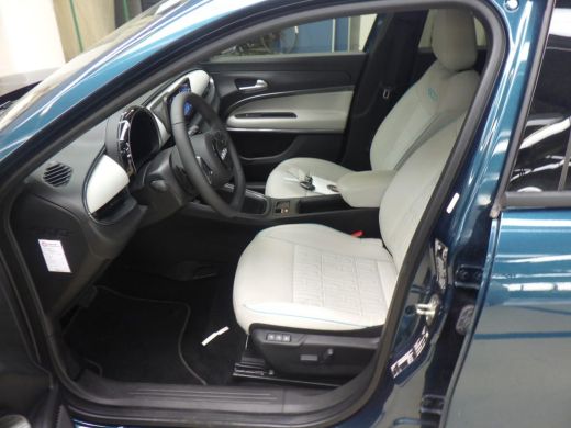 Fiat 600 1.2 Hybrid La Prima 110pk | Vol-Leder | Massage | Elektr. Stoelen | Adaptive Cruise | Elektr. Ach... ActivLease financial lease
