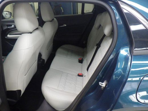Fiat 600 1.2 Hybrid La Prima 110pk | Vol-Leder | Massage | Elektr. Stoelen | Adaptive Cruise | Elektr. Ach... ActivLease financial lease