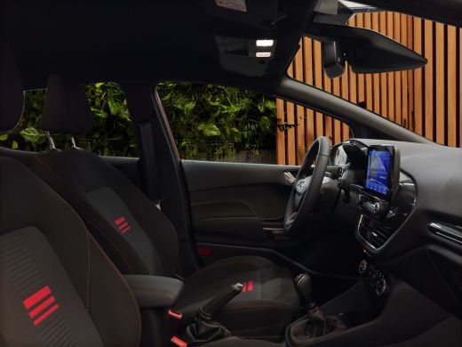 Ford Fiesta 1.0 EcoBoost Hybrid ST-Line X | NL auto | 1e eig. | Adapt. Cruise | Stoel-stuurverw. | Apple Carp... ActivLease financial lease