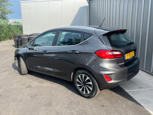 Ford Fiesta 1.0 EcoBoost Hybrid Titanium l Cr Control l Climate Control l Parkeersensoren l Naviagtie l Apple... ActivLease financial lease
