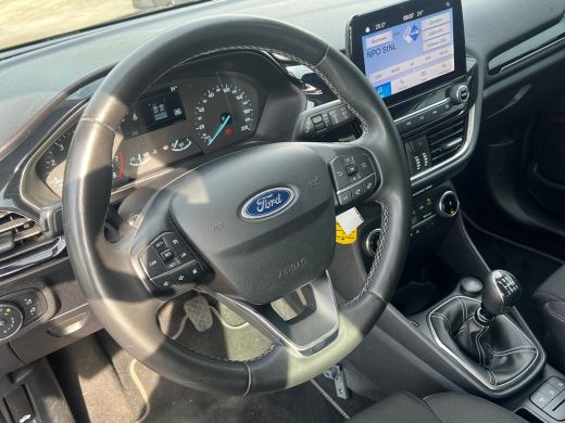 Ford Fiesta 1.0 EcoBoost Hybrid Titanium l Cr Control l Climate Control l Parkeersensoren l Naviagtie l Apple... ActivLease financial lease