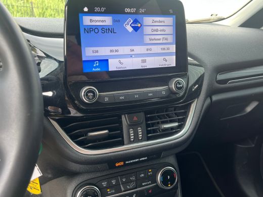 Ford Fiesta 1.0 EcoBoost Hybrid Titanium l Cr Control l Climate Control l Parkeersensoren l Naviagtie l Apple... ActivLease financial lease