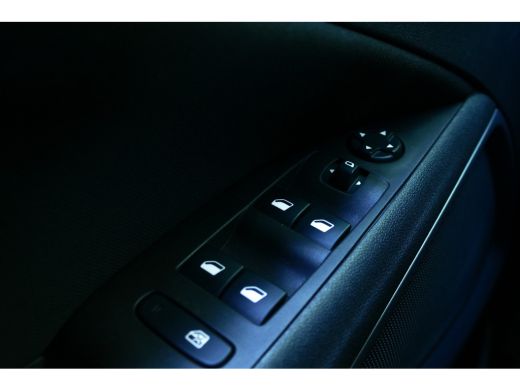 Opel Crossland 1.2 TURBO 110PK EDITION / CAMERA / AFN.TREKHAAK / LED / DAB / NAVI / AIRCO / PDC / BLUETOOTH / CR... ActivLease financial lease