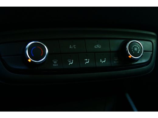 Opel Crossland 1.2 TURBO 110PK EDITION / CAMERA / AFN.TREKHAAK / LED / DAB / NAVI / AIRCO / PDC / BLUETOOTH / CR... ActivLease financial lease