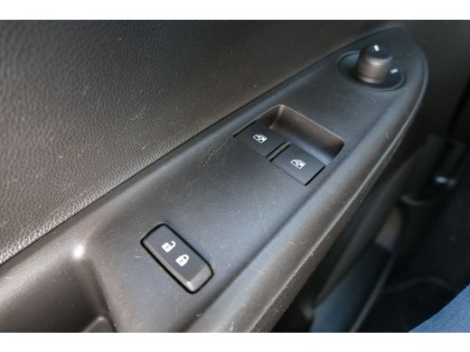 Opel KARL 1.0 ECOFLEX 75PK 5DRS EDITION AUTOMAAT / TREKHAAK / AIRCO / BLUETOOTH / CRUISECONTROL / SCHITTERE... ActivLease financial lease