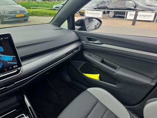 Volkswagen Golf 1.5 eHybrid GTE | PHEV | 272PK | Trekhaak | Leder | Pano | 5J garantie | VOL!! | ActivLease financial lease