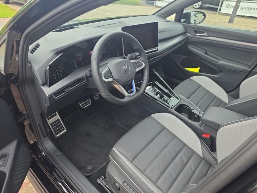 Volkswagen Golf 1.5 eHybrid GTE | PHEV | 272PK | Trekhaak | Leder | Pano | 5J garantie | VOL!! | ActivLease financial lease