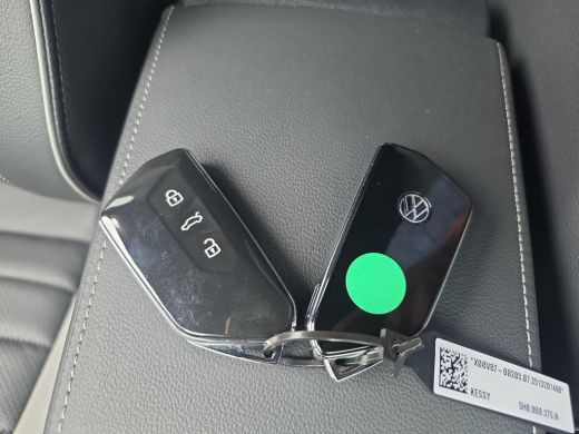 Volkswagen Golf 1.5 eHybrid GTE | PHEV | 272Pk | Trekhaak | Leder | 360cam | 5J Garantie | HUD | DCC | ActivLease financial lease