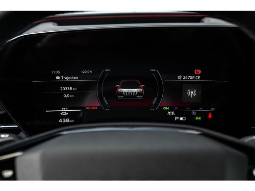 Audi Q6 e-tron S edition quattro 100 kWh 285 kW | Trekhaak | Luchtvering | B&O | Head-up | Panoramadak ActivLease financial lease