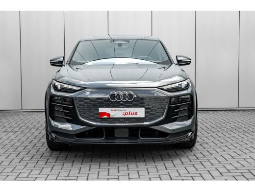 Audi Q6 e-tron S edition quattro 100 kWh 285 kW | Trekhaak | Luchtvering | B&O | Head-up | Panoramadak ActivLease financial lease