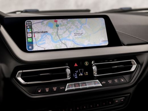 BMW 1 Serie 118i M Sport High Executive Automaat (KUIPSTOELEN, M PAKKET, APPLE CARPLAY, CAMERA, GETINT GLAS, ... ActivLease financial lease