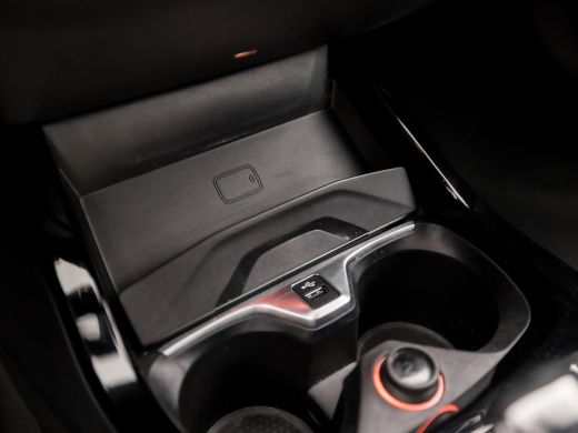 BMW 1 Serie 118i M Sport High Executive Automaat (KUIPSTOELEN, M PAKKET, APPLE CARPLAY, CAMERA, GETINT GLAS, ... ActivLease financial lease