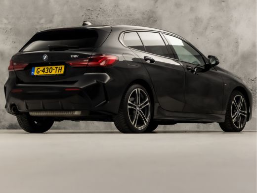 BMW 1 Serie 118i M Sport High Executive Automaat (KUIPSTOELEN, M PAKKET, APPLE CARPLAY, CAMERA, GETINT GLAS, ... ActivLease financial lease