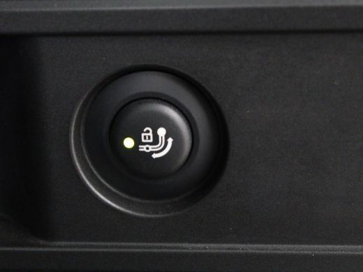 BMW 3 Serie 320i Executive Edition | Sport Line | Trekhaak | Harman/Kardon | Sfeerverlichting | Carplay | Hal... ActivLease financial lease