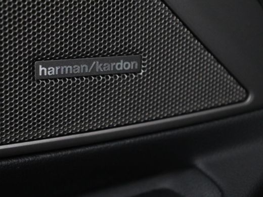 BMW 3 Serie 320i Executive Edition | Sport Line | Trekhaak | Harman/Kardon | Sfeerverlichting | Carplay | Hal... ActivLease financial lease
