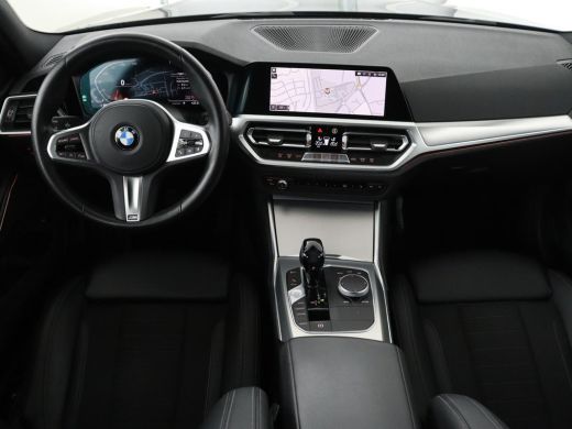 BMW 3 Serie 320i Executive Edition | Sport Line | Trekhaak | Harman/Kardon | Sfeerverlichting | Carplay | Hal... ActivLease financial lease