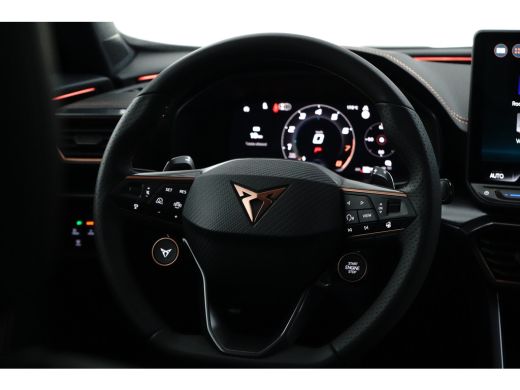 CUPRA Formentor 1.5 TSI e-Hybrid 204PK | Achteruitrijcamera | ACC | Elektrische achterklep | Verwarmd stuurwiel |... ActivLease financial lease