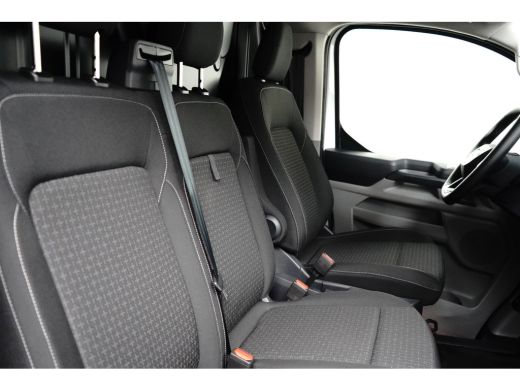 Ford E-Transit Custom 320 L1H1 Trend 71 kWh 218PK | 130km/u | Carplay | 2300kg Trekgewicht | Camera | 370km WLTP | 2 zi... ActivLease financial lease