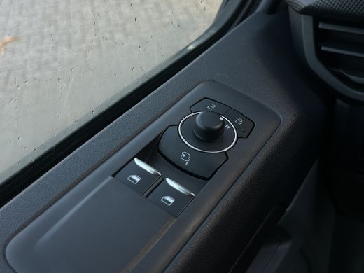 Ford E-Transit Custom 71 kwH | Direct Leverbaar! | 2300KG Trekgewicht | Camera | Stoelverwarming ActivLease financial lease