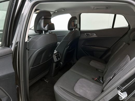Kia Sportage 1.6 T-GDi Plug-in Hybrid 265pk AWD DynamicLine CAMERA | CARPLAY & NAVI | AD-CRUISE ActivLease financial lease