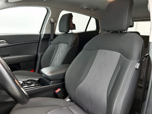 Kia Sportage 1.6 T-GDi Plug-in Hybrid 265pk AWD DynamicLine CAMERA | CARPLAY & NAVI | AD-CRUISE ActivLease financial lease