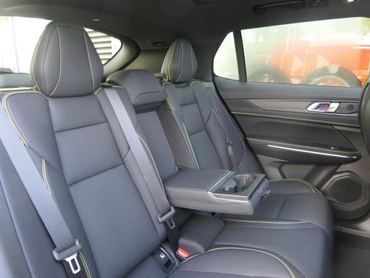 Lynk & Co 01 More | Apple Carplay/Android Auto|telefoonintegratie premium | Audio installatie premium | Blueto... ActivLease financial lease