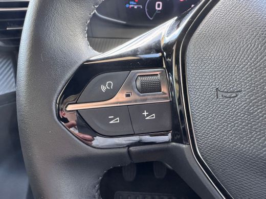Peugeot 2008 100PK Allure | Camera | Navigatie | Keyless Entery / Start | Cruise Control | DAB | Apple Carplay... ActivLease financial lease