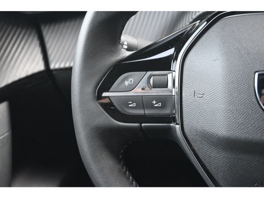 Peugeot 2008 1.2 Hybrid 145 Allure Tot 8 Jaar Garantie! | Navigatie | Achteruitrijcamera | Draadloos Apple Car... ActivLease financial lease