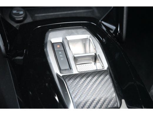 Peugeot 2008 1.2 Hybrid 145 Allure Tot 8 Jaar Garantie! | Navigatie | Achteruitrijcamera | Draadloos Apple Car... ActivLease financial lease