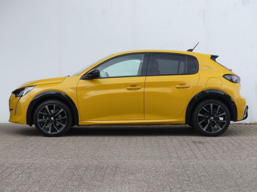 Peugeot 208 1.2 PureTech GT Pack | TREKHAAK | CAMERA | ADAPTIVE CRUISE | DODEHOEKDETECTIE | STOELVERWARMING |... ActivLease financial lease