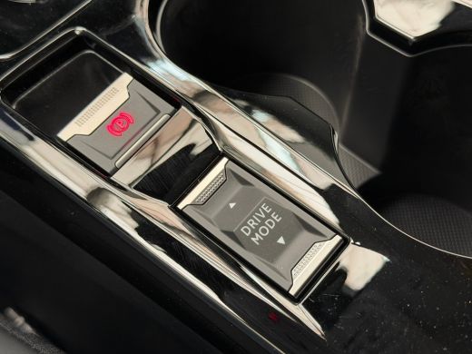 Peugeot 208 Allure | Elektrische parkeerrem | Extra getinte achterste zijruiten en achterruit | Extra getinte... ActivLease financial lease