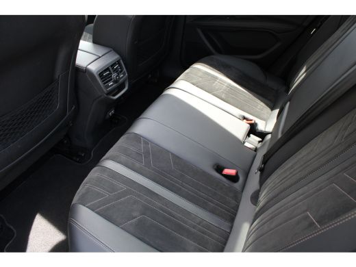 Peugeot 3008 1.2 PureTech EAT8 GT Pack Business | Automaat | Panorama/schuifdak | Black Pack | Trekhaak | Stoe... ActivLease financial lease
