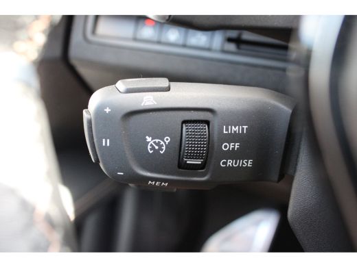 Peugeot 3008 1.2 PureTech EAT8 GT Pack Business | Automaat | Panorama/schuifdak | Black Pack | Trekhaak | Stoe... ActivLease financial lease
