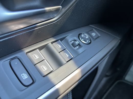 Peugeot 5008 1.6 Plug-in Hybrid 195 GT 7p 8 Jaar Garantie | Full LED | Stoel+Stuurverwarming | Keyless | 360* ... ActivLease financial lease