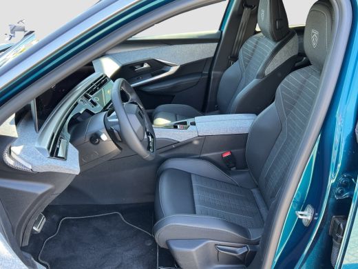 Peugeot 5008 1.6 Plug-in Hybrid 195 GT 7p 8 Jaar Garantie | Full LED | Stoel+Stuurverwarming | Keyless | 360* ... ActivLease financial lease