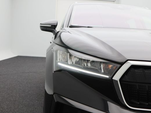 Skoda Enyaq iV 80 204 Pk | Stoel/Stuurverwarming | Adaptive Cruise | Camera | Warmtepomp | Half Leer | CarPlay |... ActivLease financial lease