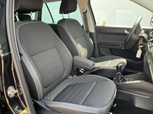 Skoda Fabia Combi 1.0 TSI Style 1Eig DAB Carplay Stoelverw. Black metal ActivLease financial lease