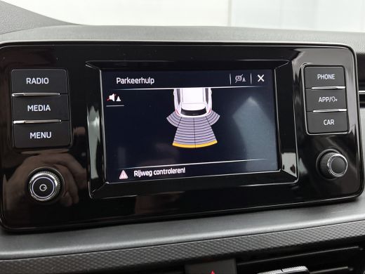 Skoda Kamiq 1.0 TSI 111PK Active / Hoge instap / 6Versn. / Pdc. / Airco / Radio multimedia  / Cruis controle ... ActivLease financial lease