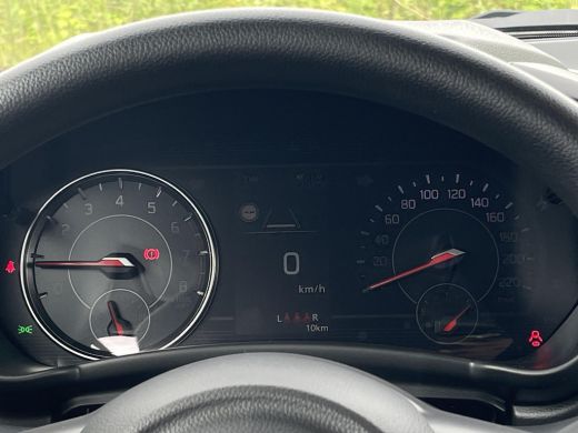 Suzuki Swift 1.2 Comfort Smart Hybrid | Demo direct leverbaar | Achteruitrijcamera | Dodehoek assistent | Adap... ActivLease financial lease