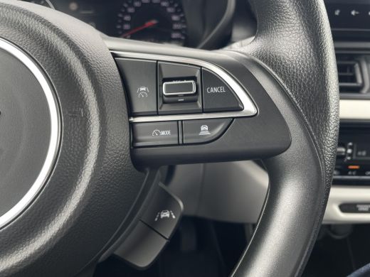 Suzuki Swift 1.2 Comfort Smart Hybrid | Demo direct leverbaar | Achteruitrijcamera | Dodehoek assistent | Adap... ActivLease financial lease