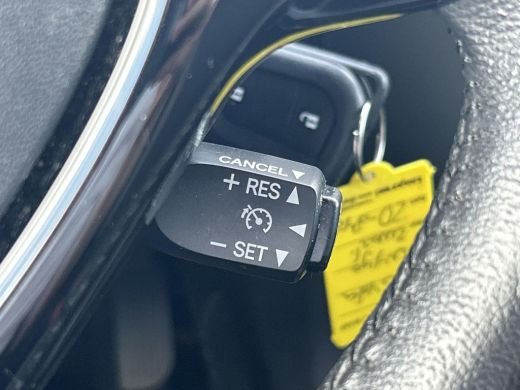 Toyota Aygo 1.0 VVT-i x-joy **CLIMATE CONTROL/ APPLE CARPLAY/ LM VELGEN** ActivLease financial lease