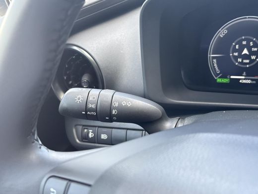 Toyota C-HR 1.8 Hybrid 140 Dynamic **KEYLESS/ DODEHOEK DETECTIE/ PARKEERSENSOREN** ActivLease financial lease