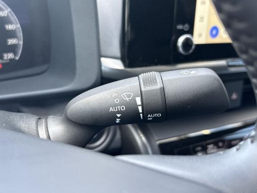 Toyota C-HR 1.8 Hybrid 140 Dynamic **KEYLESS/ DODEHOEK DETECTIE/ PARKEERSENSOREN** ActivLease financial lease