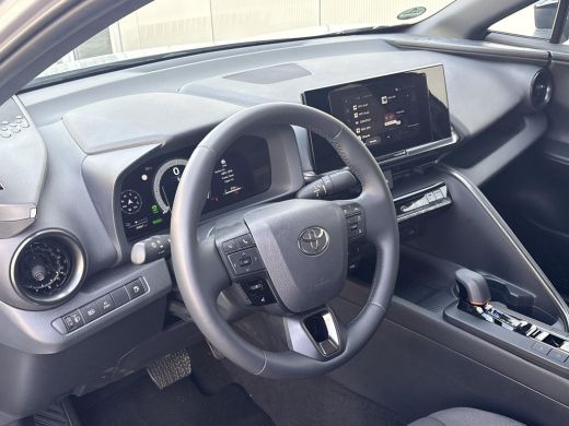 Toyota C-HR 2.0 Plug-in Hybrid 220 Dynamic **DODEHOEK DETECTIE/ PARKEERSENSOREN/ STUURVERWARMING** ActivLease financial lease