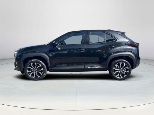 Toyota Yaris Cross 1.5 Hybrid Dynamic | Dode hoek waarschuwing | Stoel- + stuurverwarming | Navigatie | Keyless entry | ActivLease financial lease