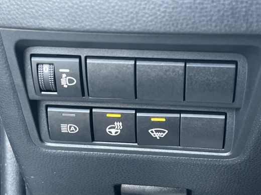 Toyota Yaris Cross 1.5 Hybrid Dynamic | Dode hoek waarschuwing | Stoel- + stuurverwarming | Navigatie | Keyless entry | ActivLease financial lease