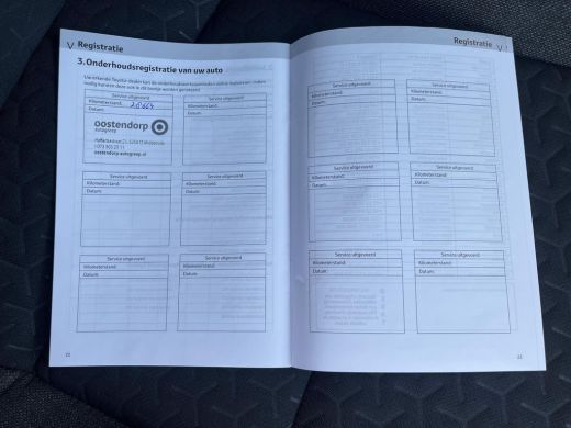 Toyota Yaris Cross 1.5 Hybrid Dynamic | Dode hoek waarschuwing | Stoel- + stuurverwarming | Navigatie | Keyless entry | ActivLease financial lease